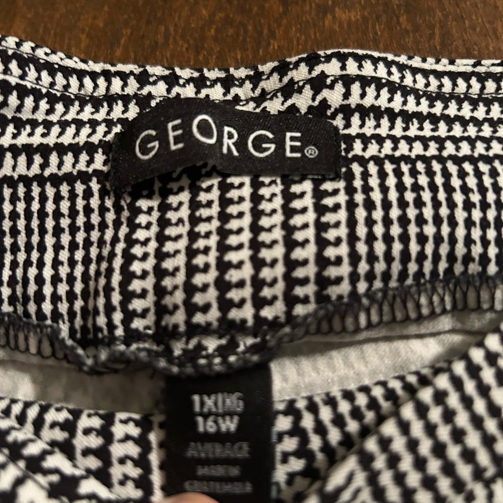 George Monochrome Patterned Pants - Picture 2 of 3